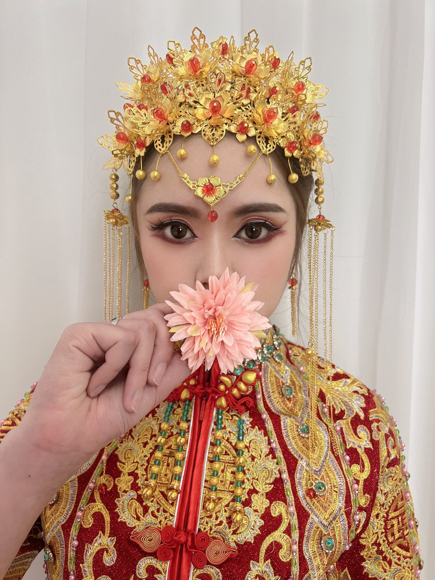 Traditional Chinese bridal makeup by Eazie Beauty
